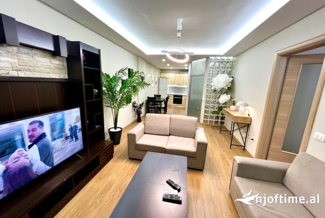 Jepet apartament 1+1 me qira tek Brryli.