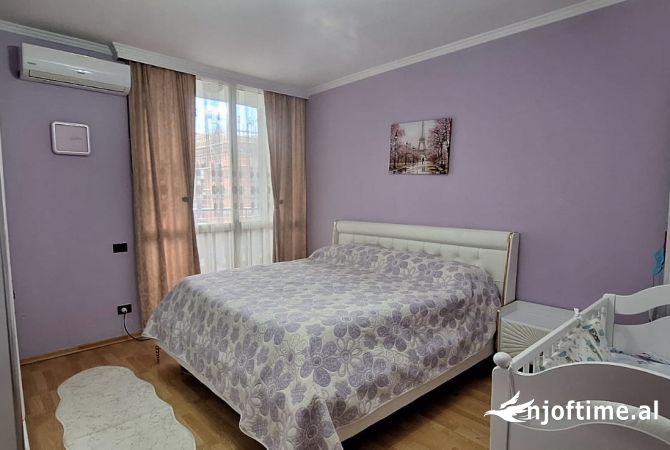 Shtepi me qera 2+1 ne Tirane - 700 Euro