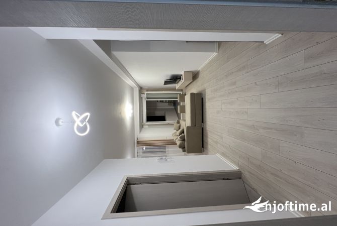 Shtepi me qera Apartament ne Tirane, 2+1, Mobilimi E mobiluar, Pagesa 700  Euro.