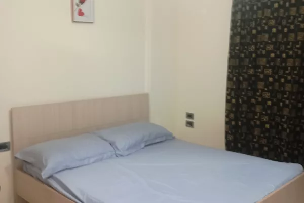 Shtepi me qera 1+1 ne Tirane - 36,000 Leke