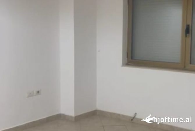 Shtepi ne shitje 2+1 ne Tirane - 190,000 Euro