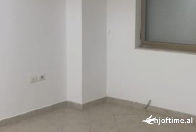Shtepi ne shitje 2+1 ne Tirane - 190,000 Euro