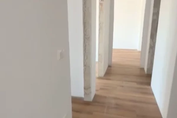 Shtepi ne shitje 3+1 ne Tirane - 139,700 Euro