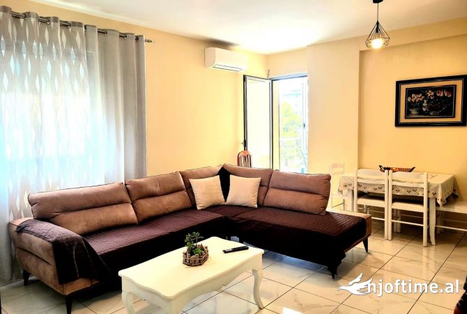 Shtepi me qera 1+1 ne Durres - 350 Euro
