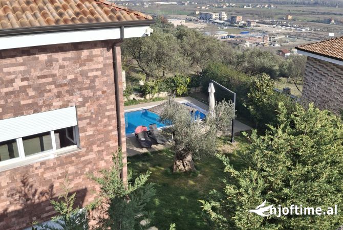 Shtepi ne shitje 5+1 ne Tirane - 390,000 Euro