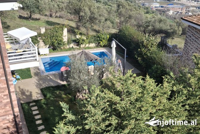 Shtepi ne shitje 5+1 ne Tirane - 390,000 Euro