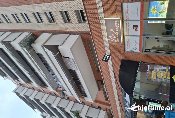 Shtepi me qera 2+1 ne Tirane - 1,250 Euro