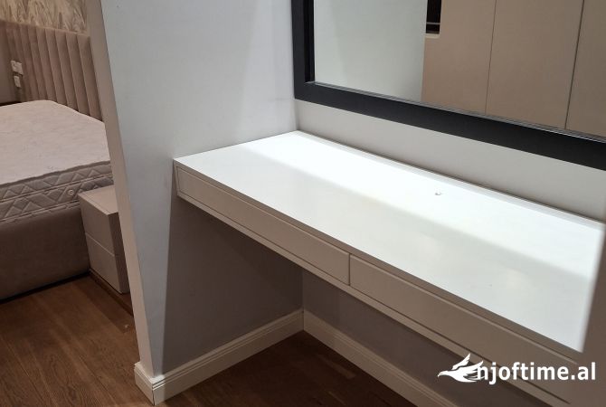 Shtepi me qera Apartament ne Tirane, 2+1, Mobilimi E mobiluar, Pagesa 1,250  Euro.