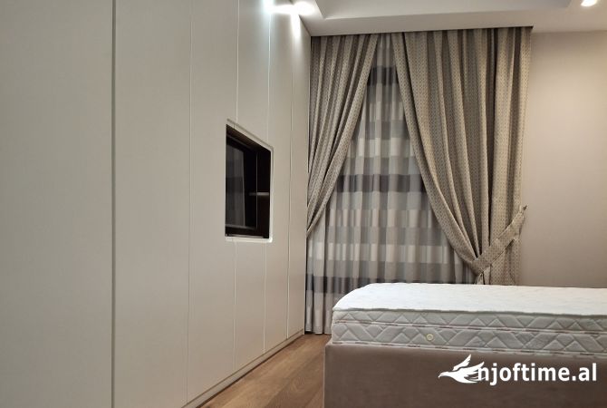 Shtepi me qera Apartament ne Tirane, 2+1, Mobilimi E mobiluar, Pagesa 1,250  Euro.