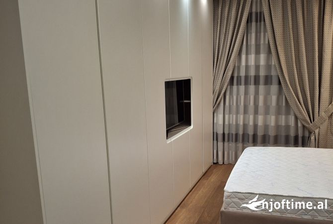 Shtepi me qera Apartament ne Tirane, 2+1, Mobilimi E mobiluar, Pagesa 1,250  Euro.