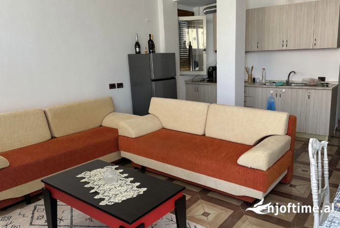 Shtepi ne shitje Apartament ne Durres, 1+1, Mobilimi E mobiluar, Pagesa 31,000  Euro.