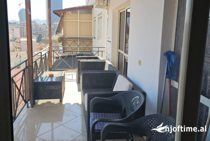 Shtepi me qera Apartament ne Tirane, 2+1, Mobilimi E mobiluar, Pagesa 650  Euro.