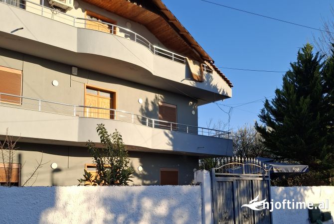 Shtepi me qera 2+1 ne Tirane - 550 Euro