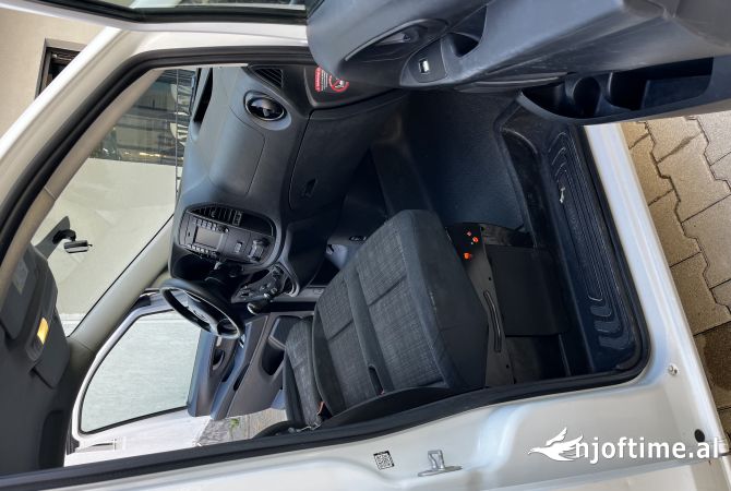 Makina ne shitje ne Lezhe - 12,800 Euro