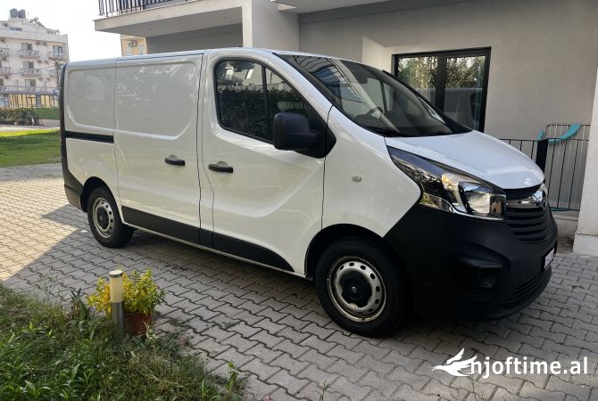 Makina ne shitje ne Lezhe - 10,700 Euro
