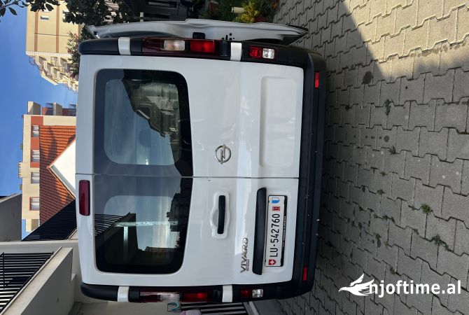 Makina ne shitje  ne Lezhe - 10,700 Euro