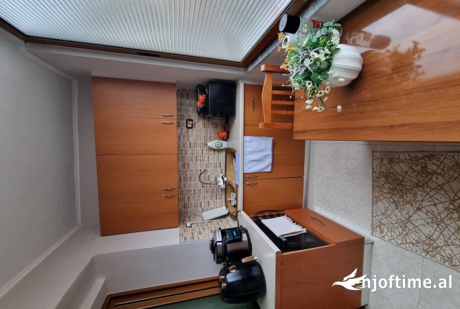 Shtepi me qera Apartament ne Pogradec, 2+1, Mobilimi E mobiluar, Pagesa 250  Euro.