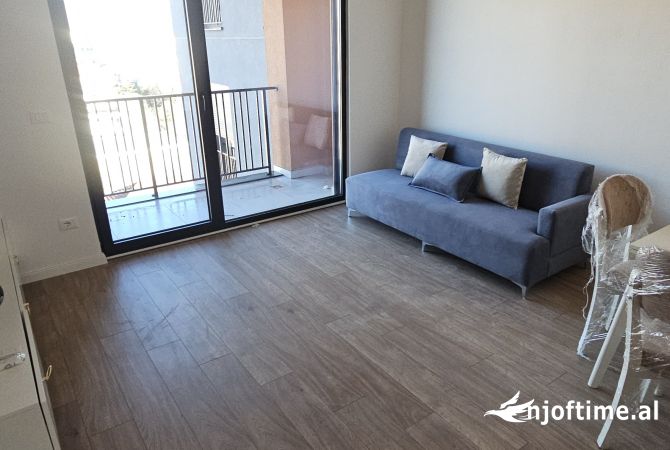 Shtepi me qera 2+1 ne Tirane - 450 Euro