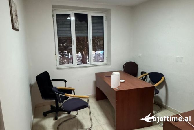 Ambient biznesi me qera 3+1 ne Tirane - 600 Euro