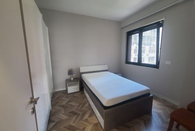 Shtepi me qera 3+1 ne Tirane - 1,200 Euro
