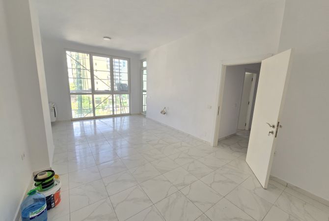 Business Property for Rent 3+1 in Tirana - 1,000 Euro