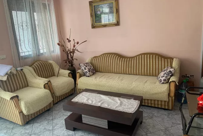 House for Rent 1+1 in Tirana - 30,000 Leke