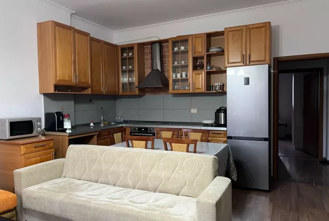 Shtepi ne shitje 2+1 ne Tirane - 85,000 Euro