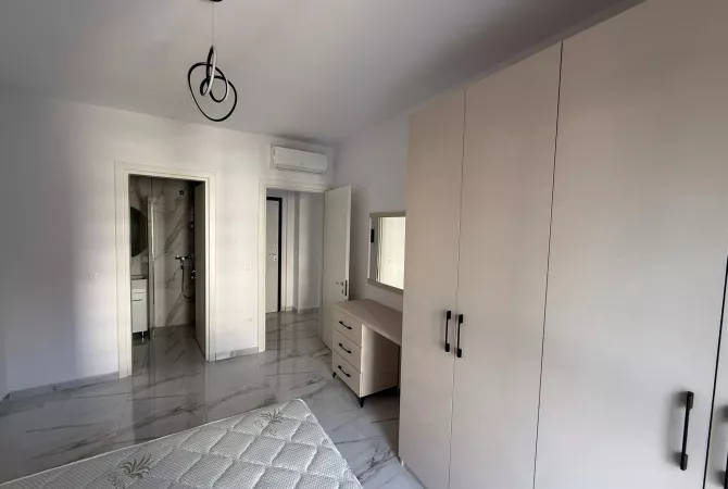 Shtepi me qera 2+1 ne Tirane - 800 Euro