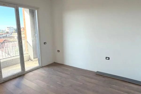 House for Sale 2+1 in Tirana - 112,750 Euro