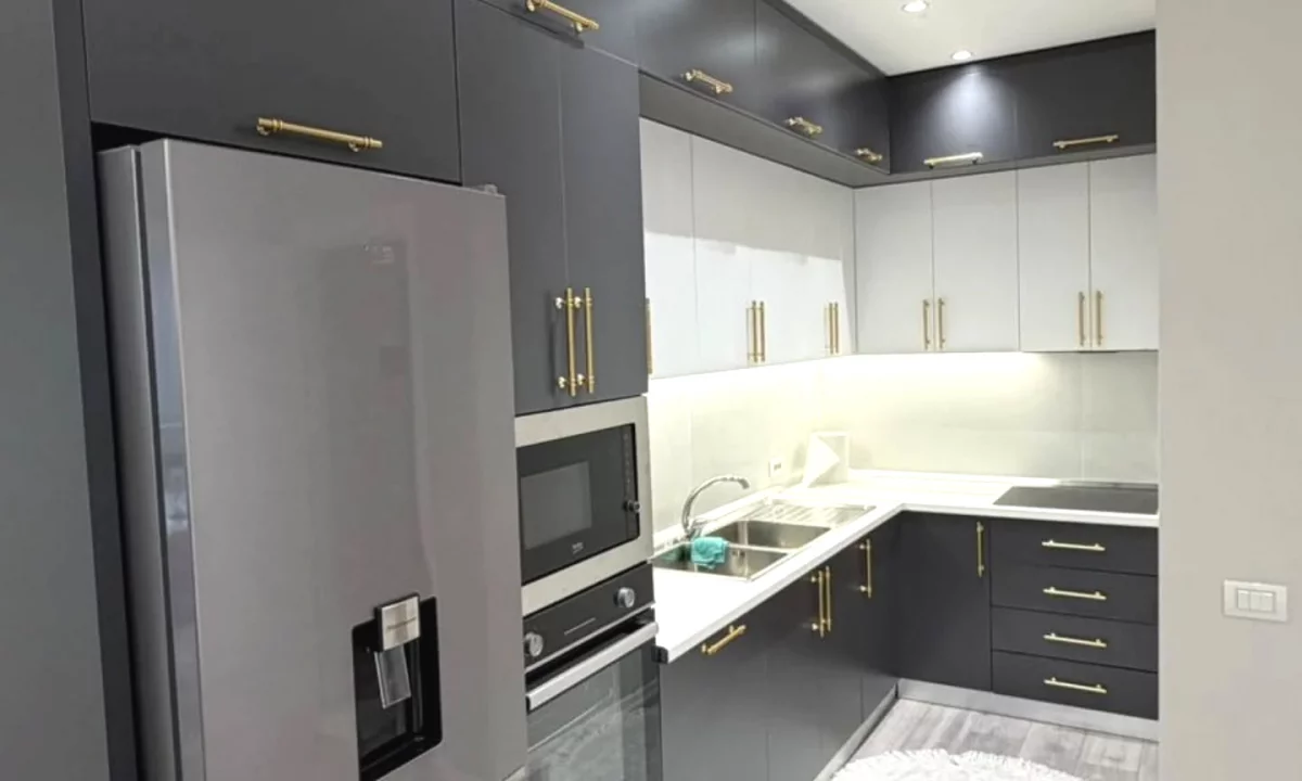 Shtepi me qera Apartament ne Tirane, 2+1, Mobilimi E mobiluar, Pagesa 800  Euro.