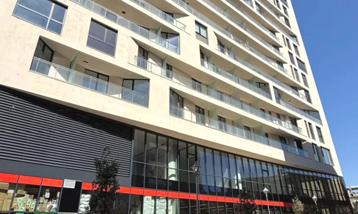 Jepet me Qera Apartament 2+1+2 – Mine Peza