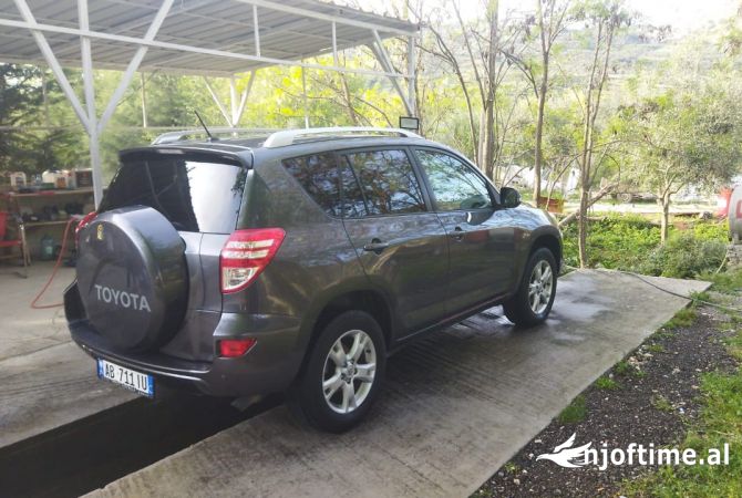 Makina ne shitje  ne Fier - 7,050 Euro