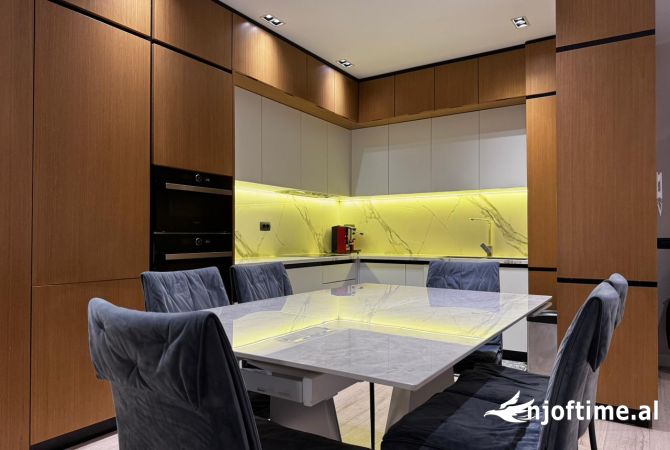 Shtepi ne shitje 2+1 ne Tirane - 240,000 Euro