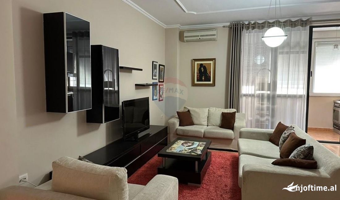 Shtepi me qera Apartament ne Tirane, 2+1, Mobilimi E mobiluar, Pagesa 600  Euro.