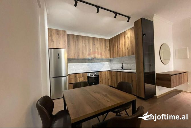 Shtepi me qera 1+1 ne Tirane - 700 Euro