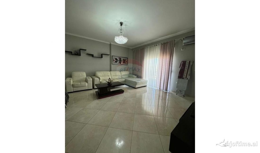 Shtepi me qera Apartament ne Tirane, 2+1, Mobilimi E mobiluar, Pagesa 600  Euro.