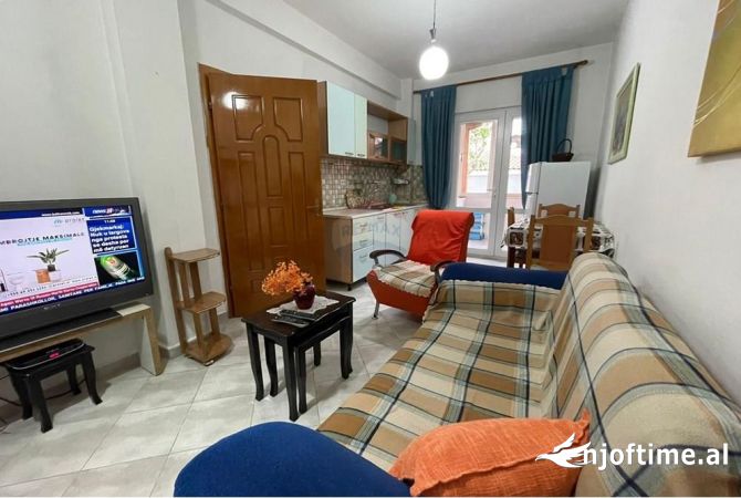 Shtepi me qera 2+1 ne Tirane - 500 Euro
