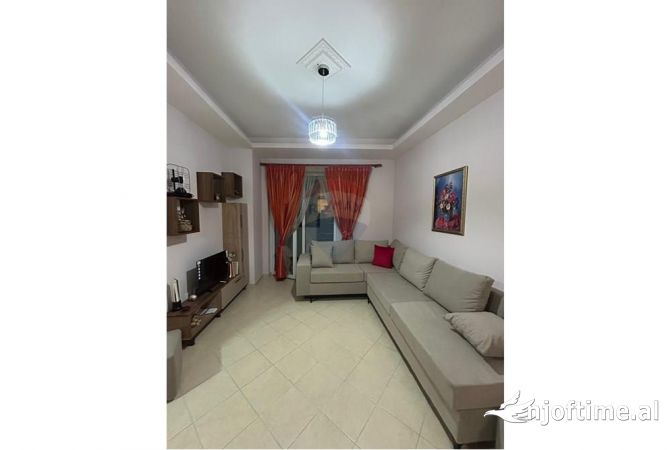 Shtepi ne shitje 2+1 ne Tirane - 12,800,000 Leke