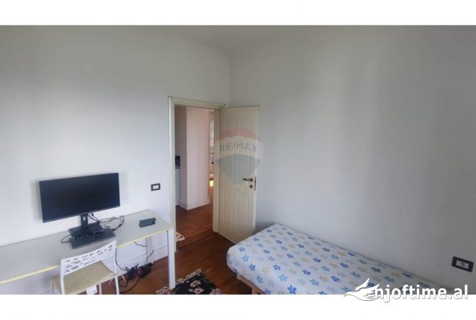 Shtepi me qera 2+1 ne Tirane - 700 Euro