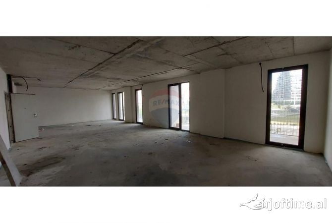 Ambient biznesi me qera 3+1 ne Tirane - 2,000 Euro