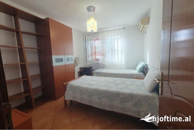Shtepi me qera 3+1 ne Tirane - 550 Euro
