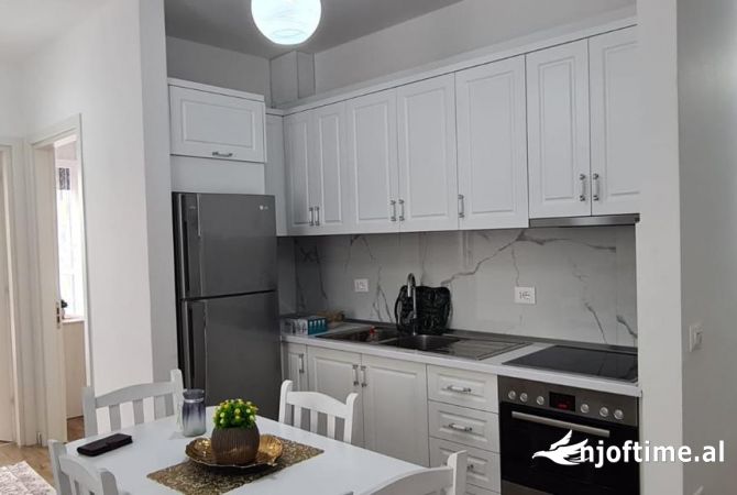 Shtepi me qera 2+1 ne Tirane - 550 Euro