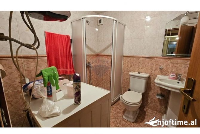 Shtepi me qera 2+1 ne Tirane - 400 Euro