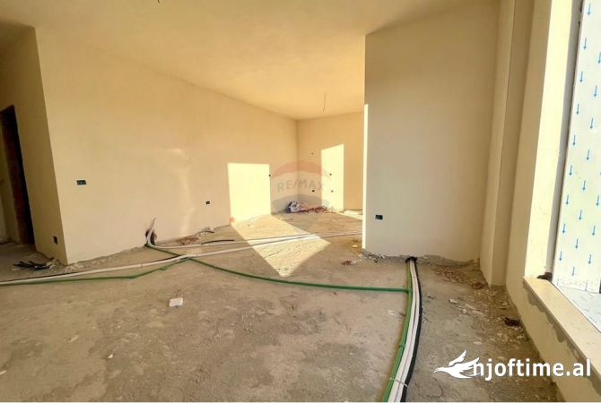Shtepi ne shitje 2+1 ne Tirane - 145,000 Euro