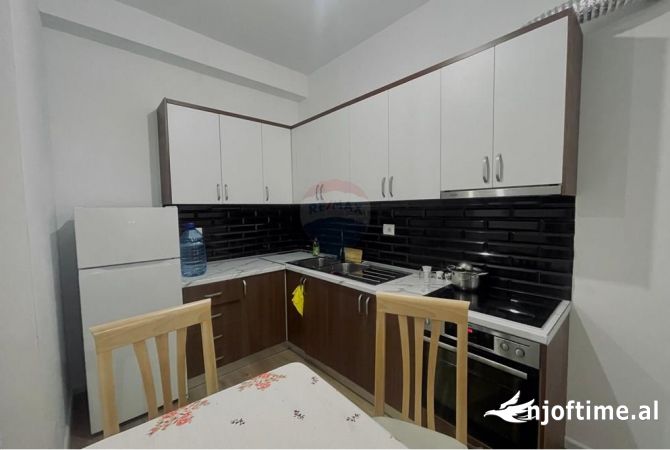 Shtepi me qera 2+1 ne Tirane - 600 Euro