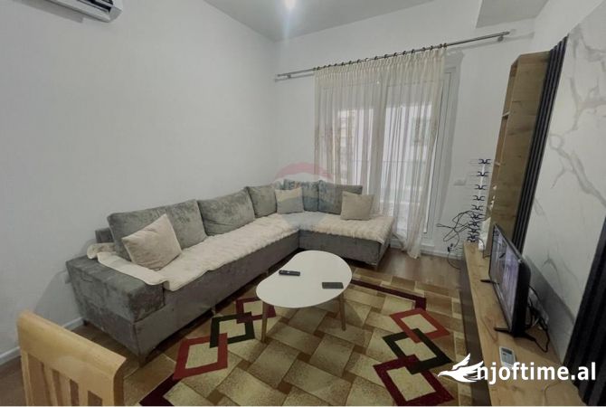 Shtepi me qera 2+1 ne Tirane - 600 Euro