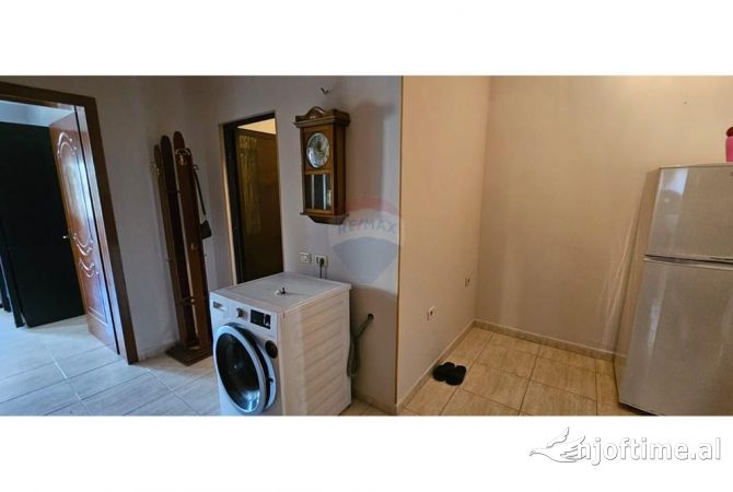 Shtepi me qera Apartament ne Tirane, 2+1, Mobilimi E mobiluar, Pagesa 50,000  Leke.