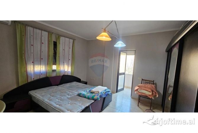 Shtepi me qera Apartament ne Tirane, 2+1, Mobilimi E mobiluar, Pagesa 50,000  Leke.