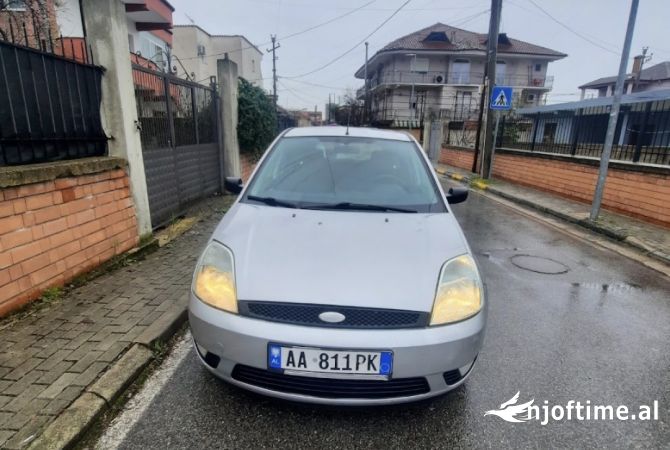Cars for sale  in Tirana - 2,500 Euro