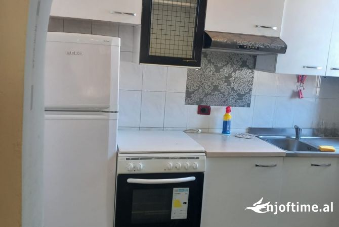 Shtepi me qera Apartament ne Tirane, 1+1, Mobilimi E mobiluar, Pagesa 60,000  Leke.